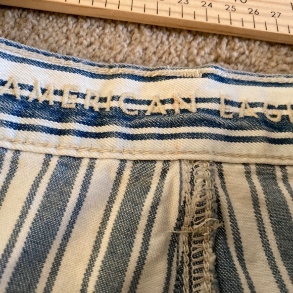 American Eagle Stripped Jean Cotton Mom Shorts High Waisted Sz 16 - Picture 2 of 5